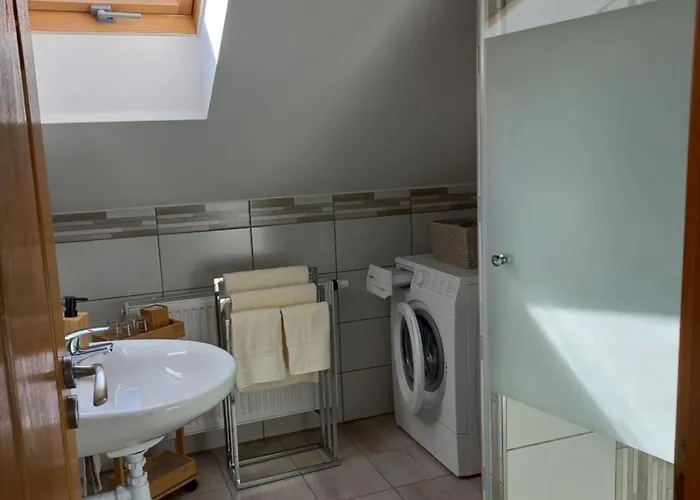 Orsolya Vendeghaz アパート *