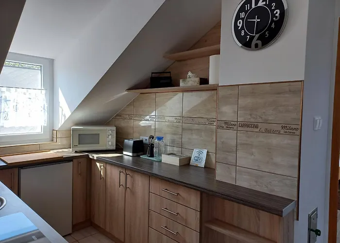 Orsolya Vendeghaz アパート